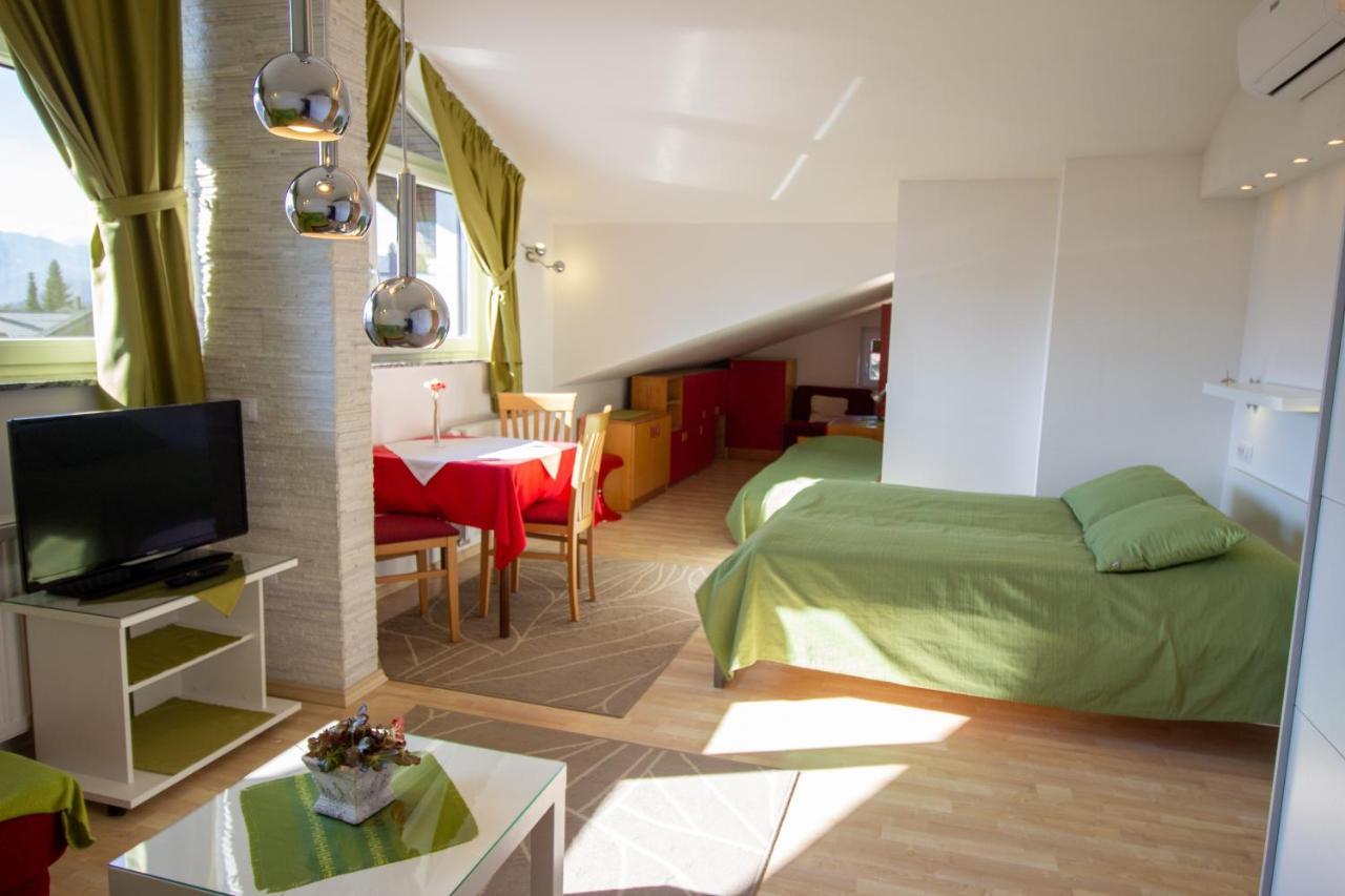 Garden Apartments Jansa ราโดว์ลิตซา ภายนอก รูปภาพ