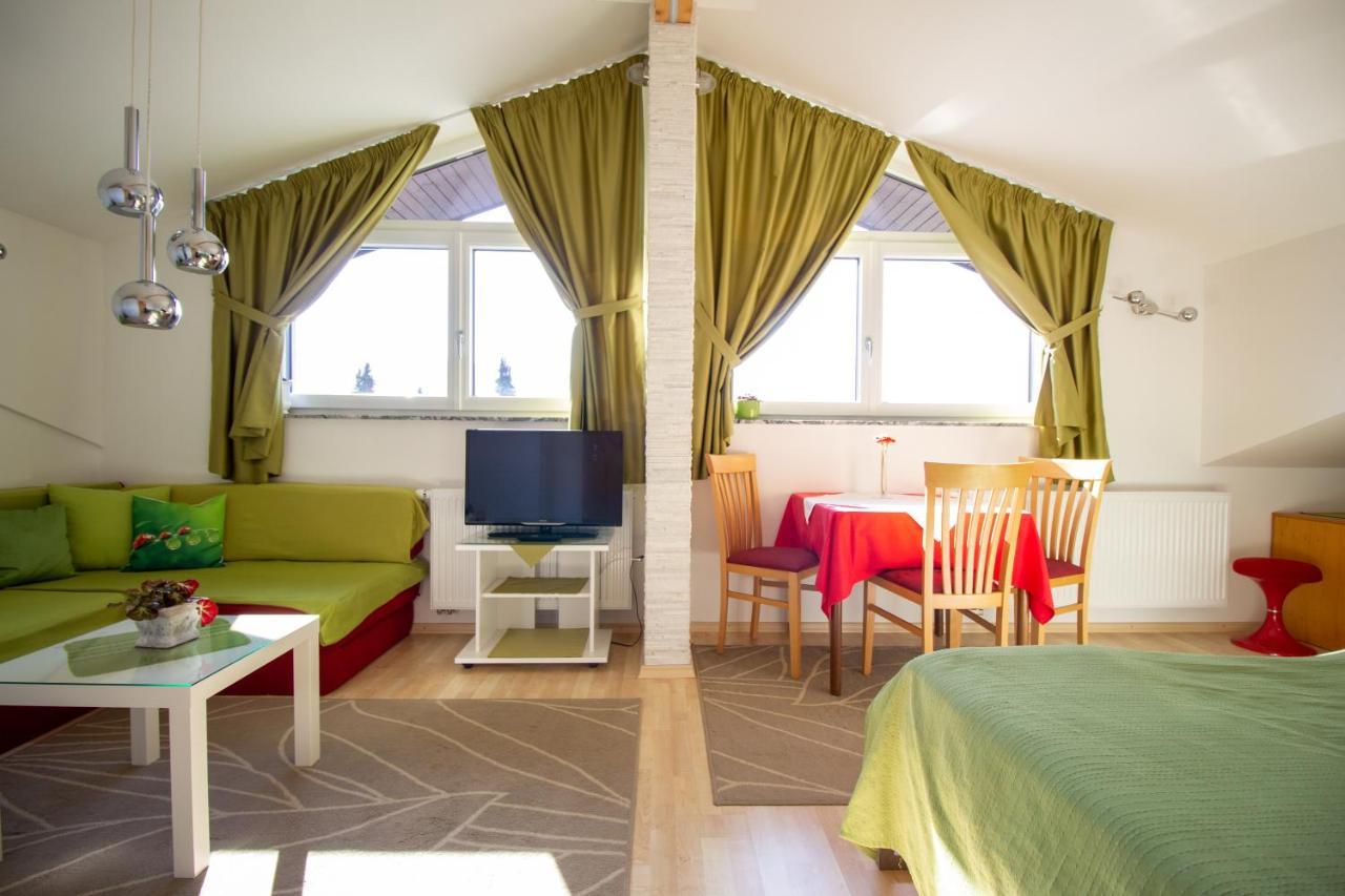 Garden Apartments Jansa ราโดว์ลิตซา ห้อง รูปภาพ