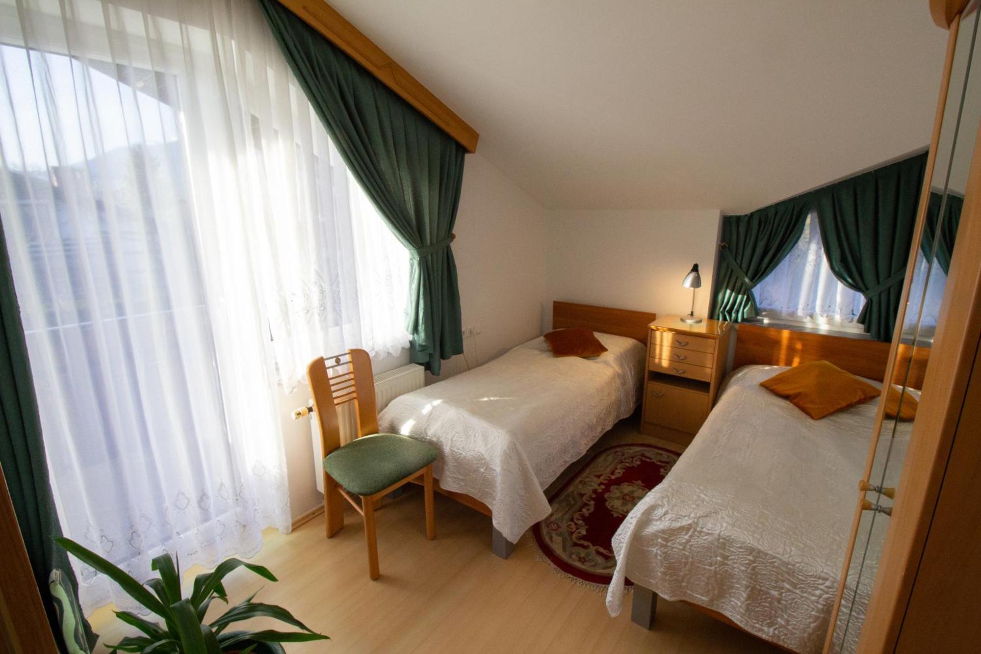Garden Apartments Jansa ราโดว์ลิตซา ห้อง รูปภาพ