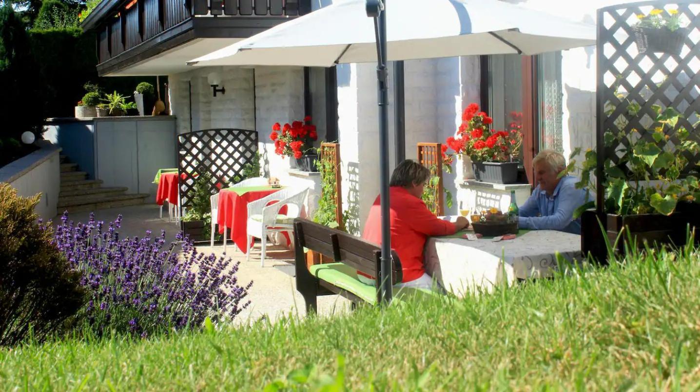 Garden Apartments Jansa ราโดว์ลิตซา ภายนอก รูปภาพ
